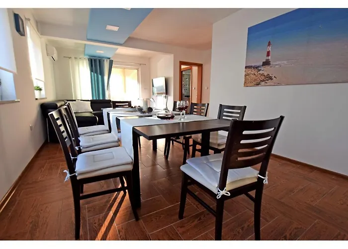 Apartment Dinko