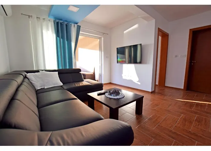 Apartment Dinko