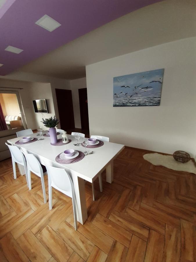 Dinko Apartment Rovanjska