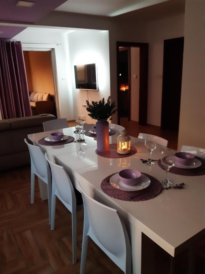 Dinko Apartment